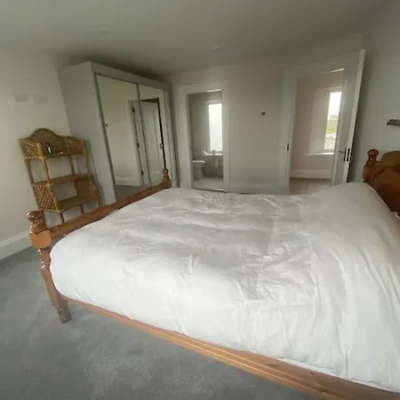 Scotsland House - Luxurious Country Getaway * Wexford